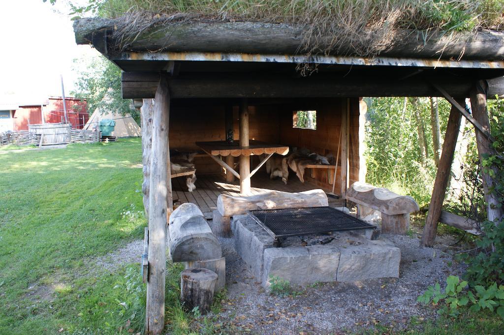 Ratt o Roder Stugby&Konferens Villa Djuras Eksteriør bilde